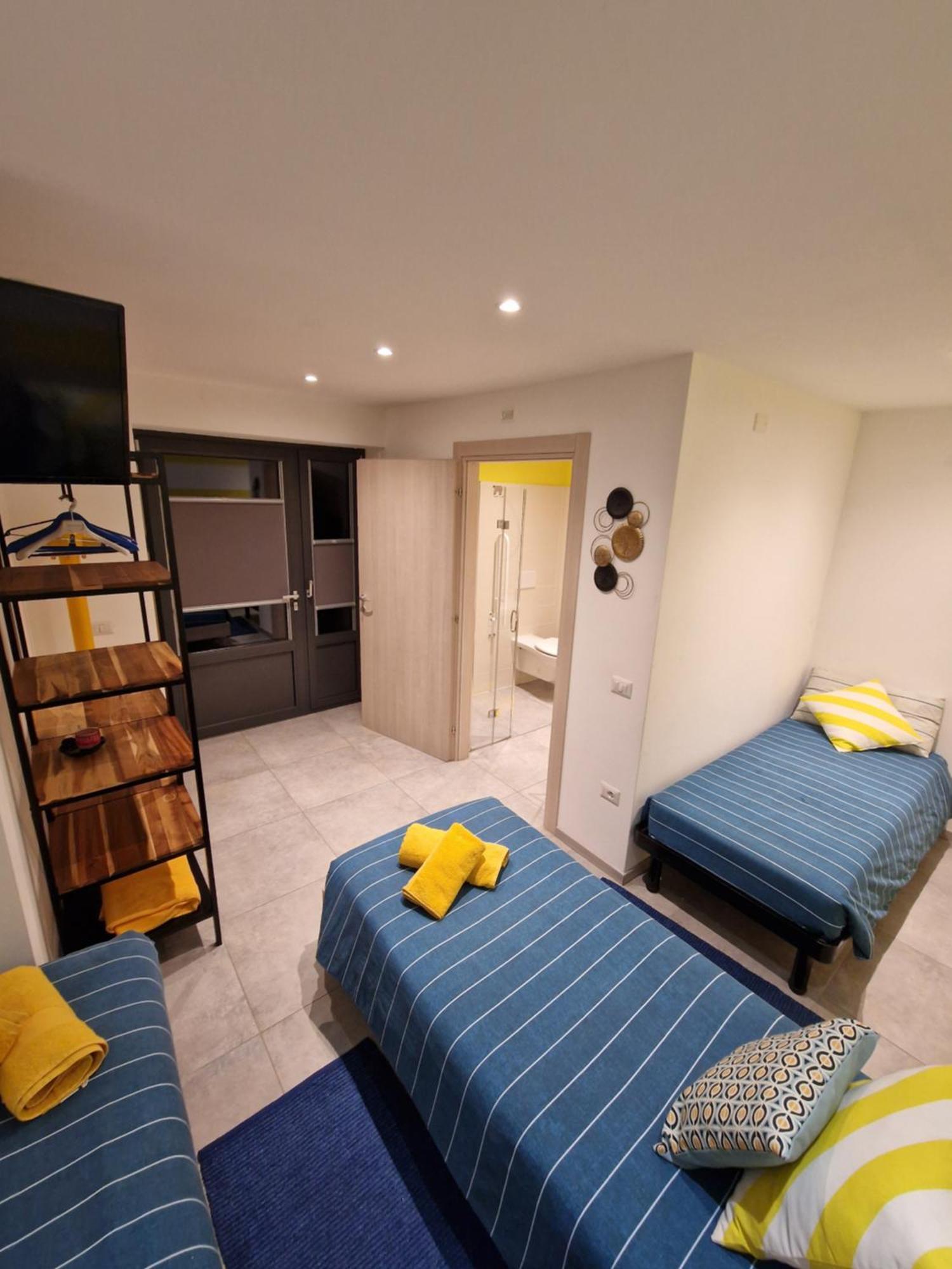Bed and Breakfast Casa Rosso Blu Sorico Exterior foto